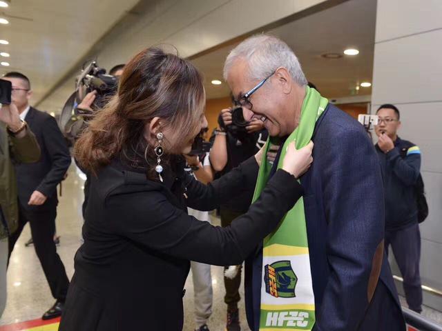 动漫美女被触手